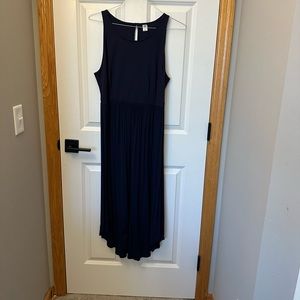 Navy Old Navy maxi dress, size Large